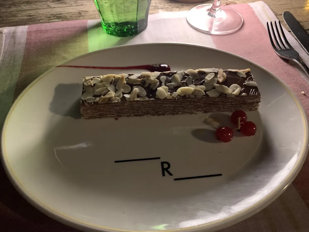 siauhwa tew_Raimunda_Rena_review