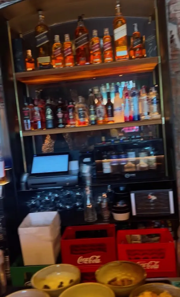 Kissairis Basora M_Raimunda_Rena_review