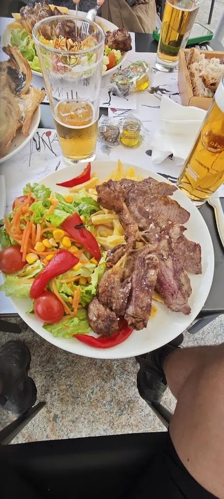 Syrius Hentschel_Restaurante A Marina de MUXÍA_Muxía_review