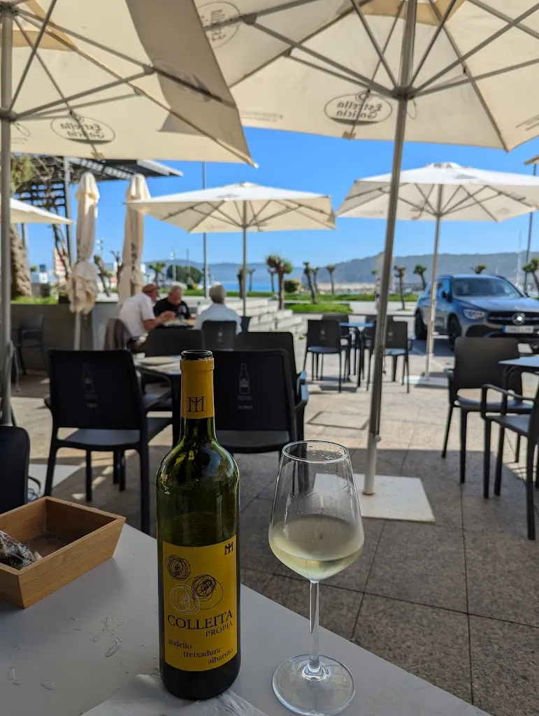 Guenther Moeller_Restaurante A Marina de MUXÍA_Muxía_review