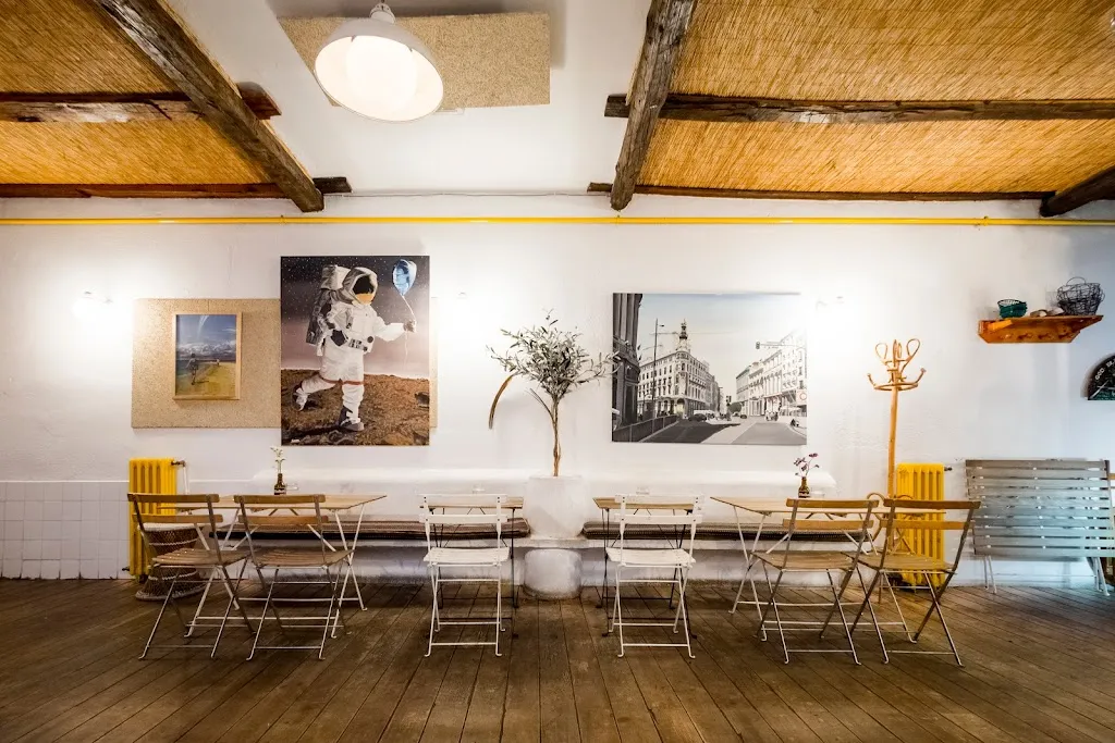 Circo de las Tapas restaurant in Amés