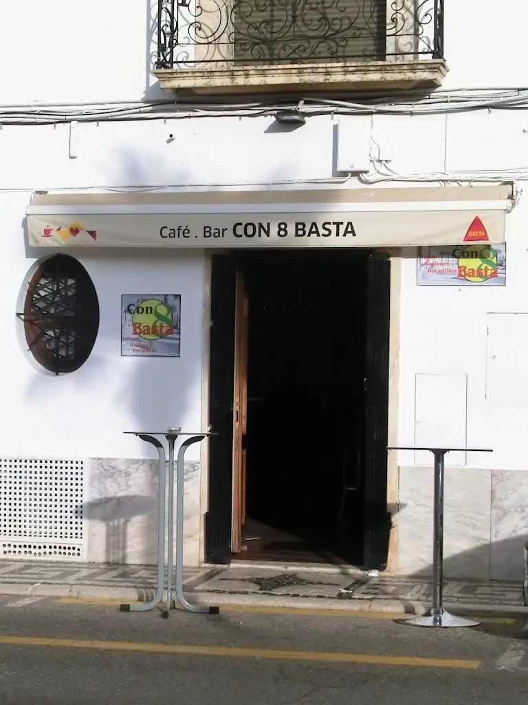 Cafe Bar Con 8 Basta_Olivenza_slider_image_1