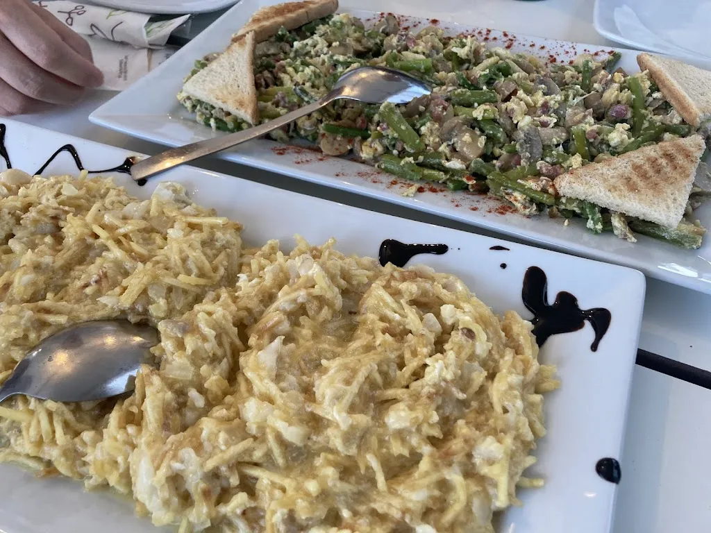 Arancha Mora_Bar Canucha_Olivenza_review