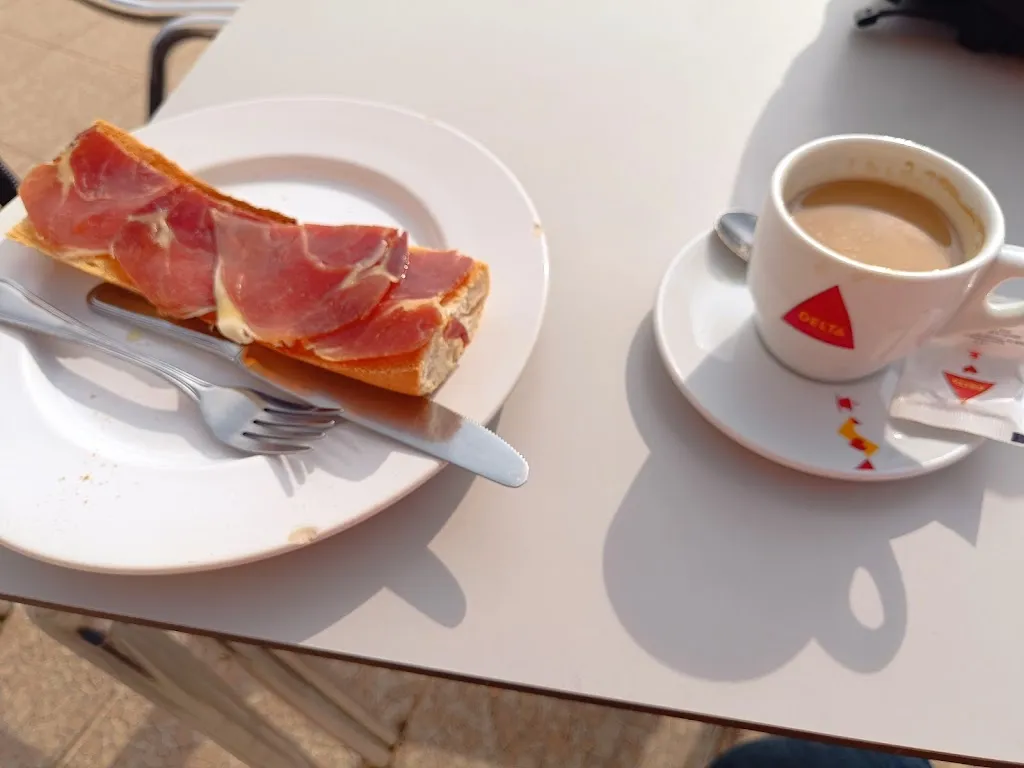 Menu_Hostal-Restaurante El Polígono La Roca de la Sierra_Roca de la Sierra La_image_5