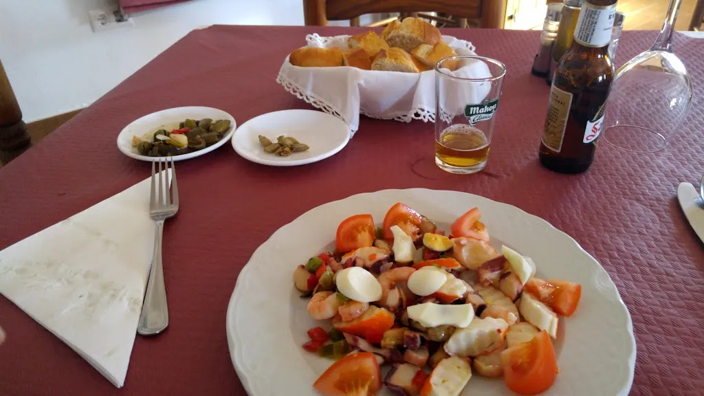 Hostal-Restaurante El Polígono La Roca de la Sierra_Roca de la Sierra La_slider_image_2