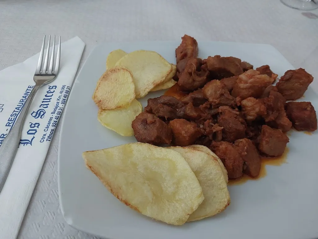 Bar Restaurante Los Sauces_Roca de la Sierra La_slider_image_3