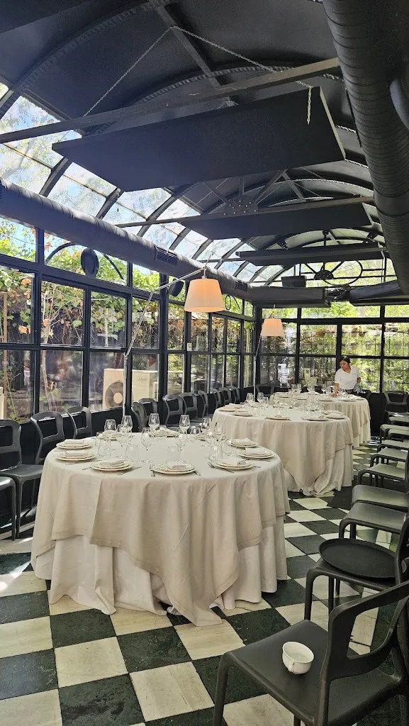 Melina VATINEL_Arzábal Reina Sofia Museum_Reina_recensione