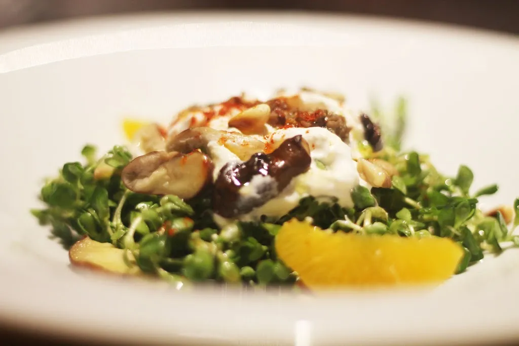 Angelita Madrid_Reina_slider_image_3