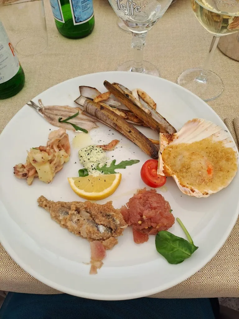 Menu_Mr. Renzo's Restaurant ..._Mugia_image_3