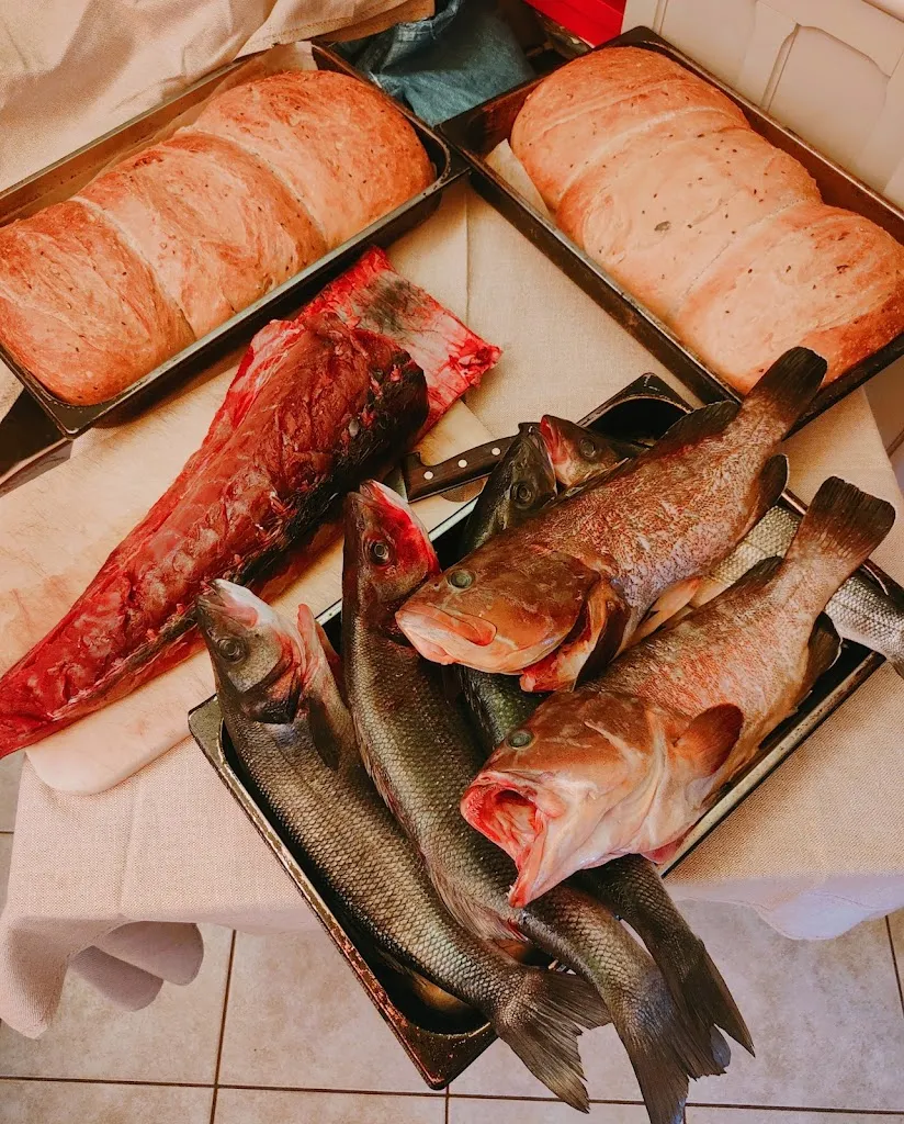 Mr. Renzo's Restaurant ..._Mugia_slider_image_3