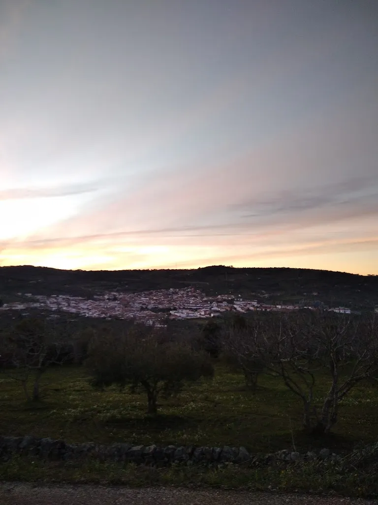 isabel mangas roman_Almacén Señorío de Montanera_Salvaleón_review