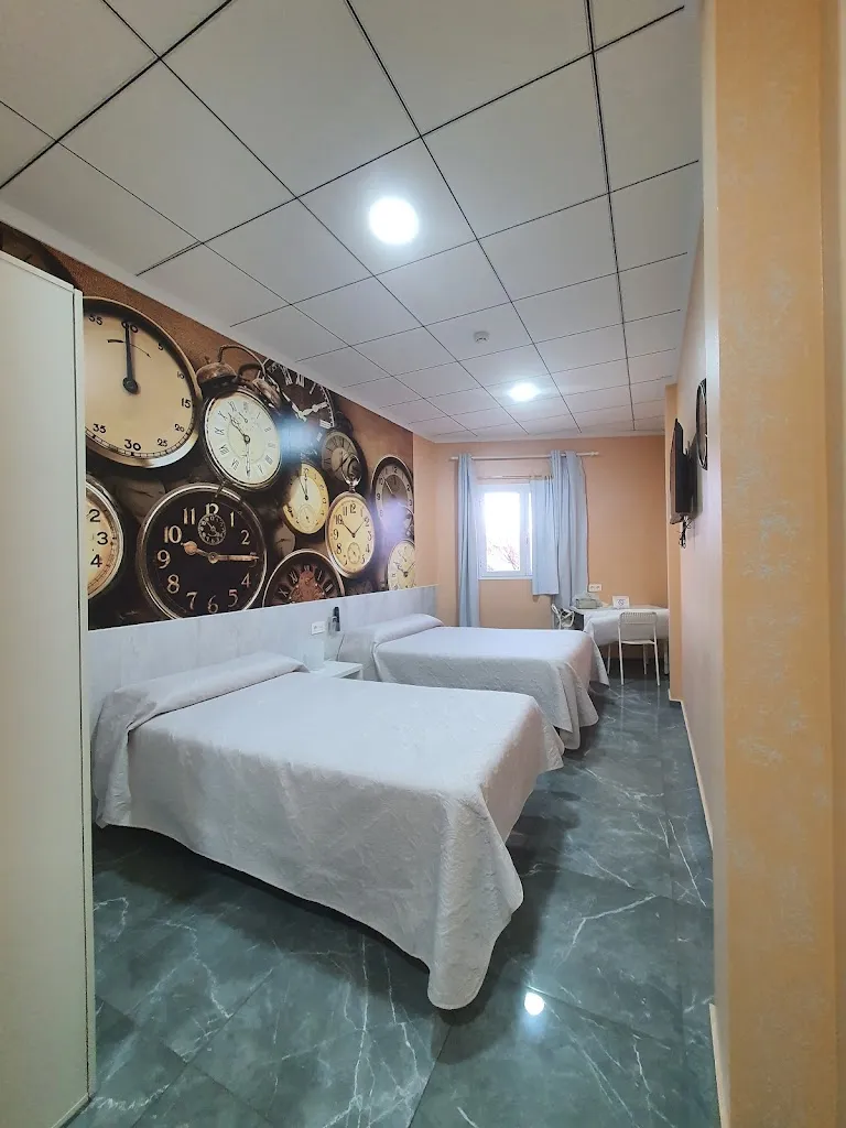 lim may sally_Hostal Kavanna_San Pedro de Mérida_review