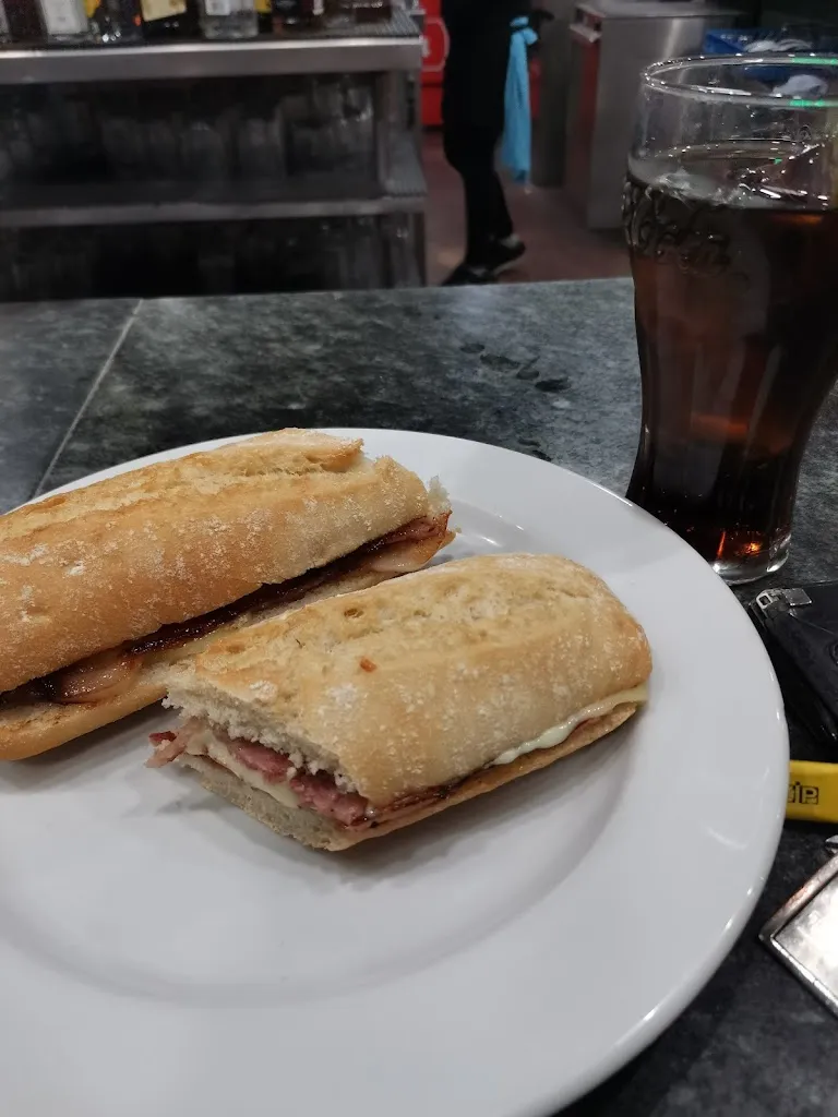 Menu_J.M. Viñuela Hostal Restaurante_San Pedro de Mérida_image_9