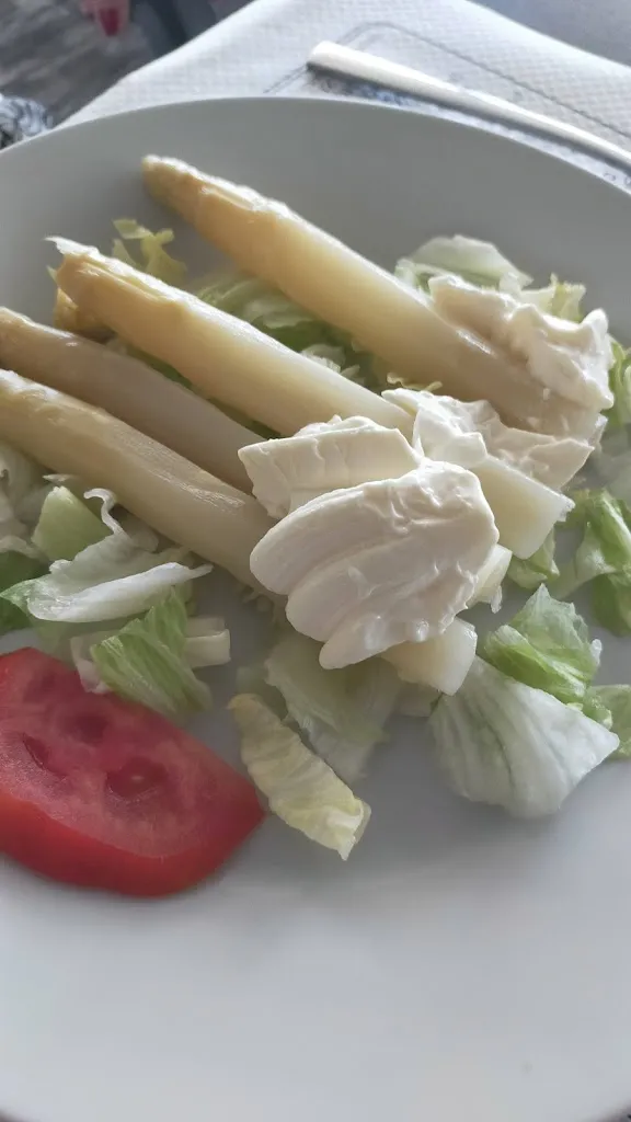 Manuel García_J.M. Viñuela Hostal Restaurante_San Pedro de Mérida_review