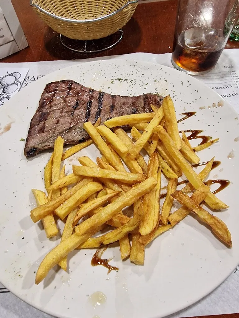 J.M. Viñuela Hostal Restaurante_San Pedro de Mérida_slider_image_2