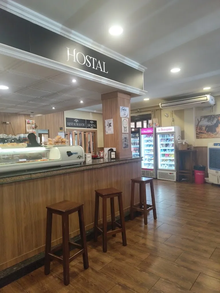 J.M. Viñuela Hostal Restaurante_San Pedro de Mérida_slider_image_3