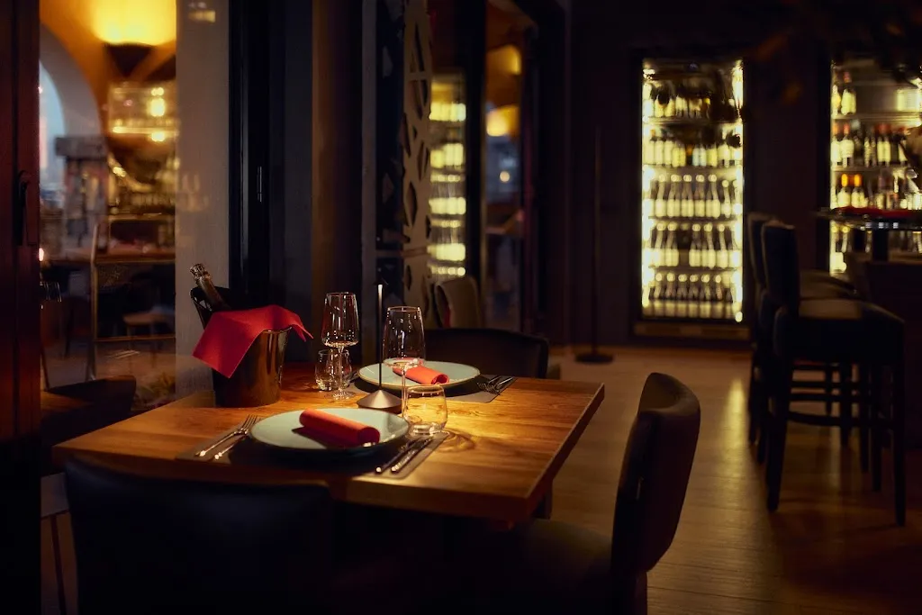 Ristorante Il Bilaterale restaurant in Mugia