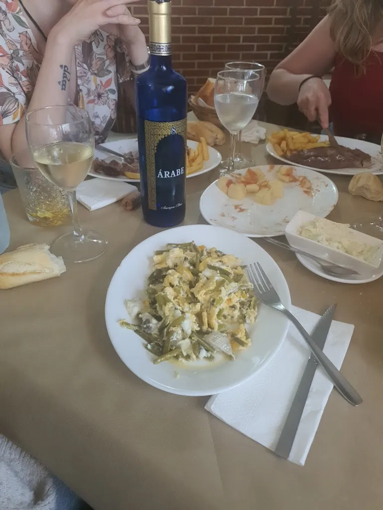 Verónica Martínez García_Restaurante Cafetería Hervás_Segura de León_review