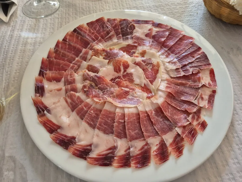 Restaurante Cafetería Hervás_Segura de León_slider_image_3