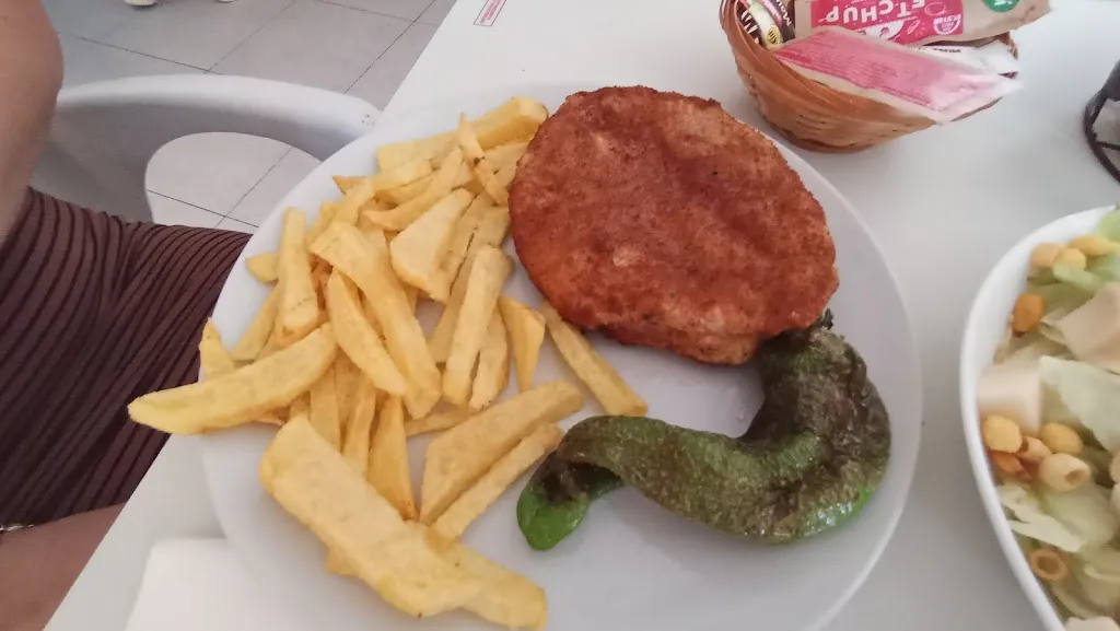 Manuel Alvarez_Bar El Tropezón_Segura de León_review