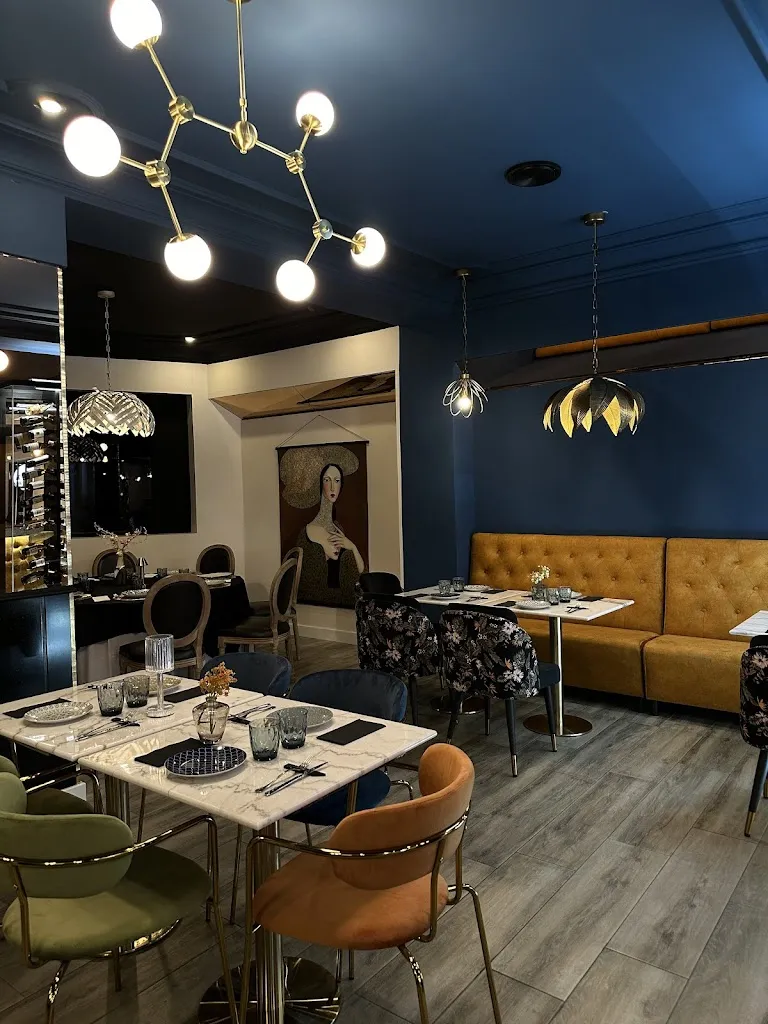 SEVEN RESTAURANTE restaurant in Santa Amalia