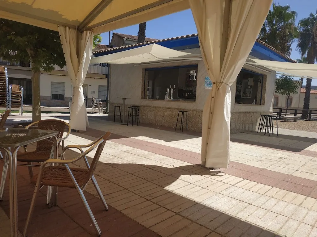 Pedro L. G._DonDe Miguel_Santa Amalia_review