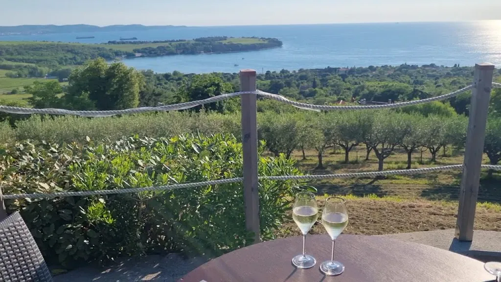 Ristorante Azienda Agricola Scheriani_Mugia_slider_image_2