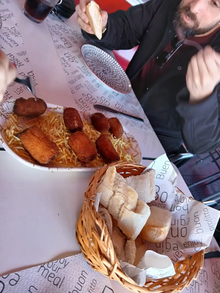 Menu_Bar Petunia_Santa Amalia_image_1