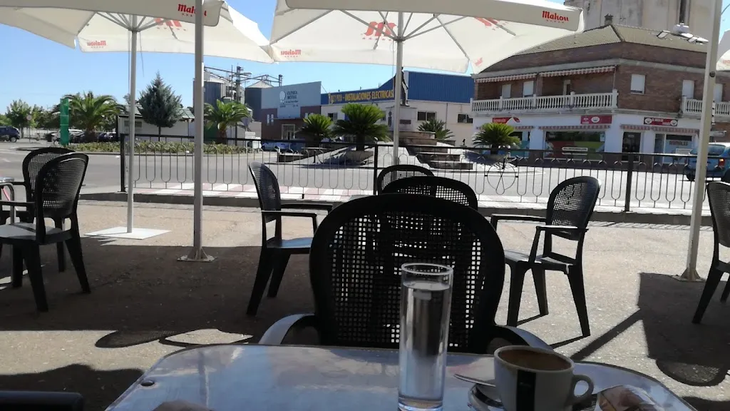 Bar Petunia restaurant in Santa Amalia