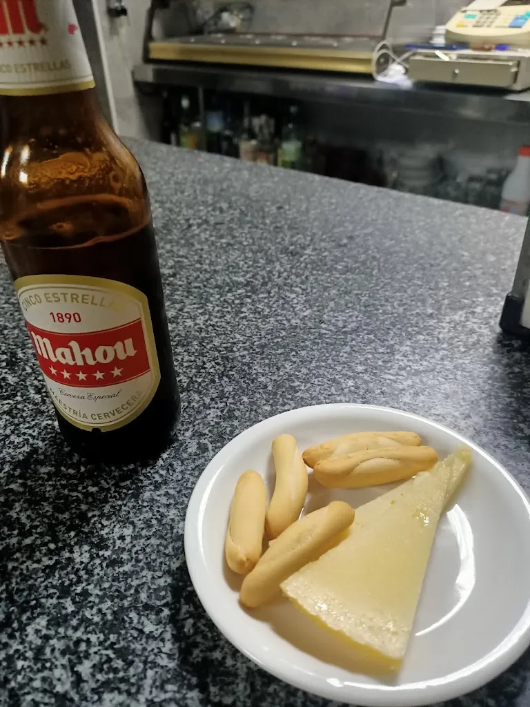 Toni BF_Bar La Parada_Siruela_recensione