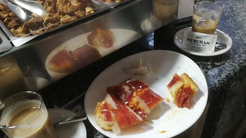 carlos paredes_Bar Merchán_Siruela_review