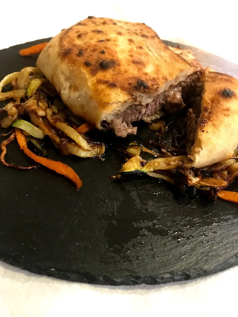 Pizzeria Aquila_Mugia_slider_image_2