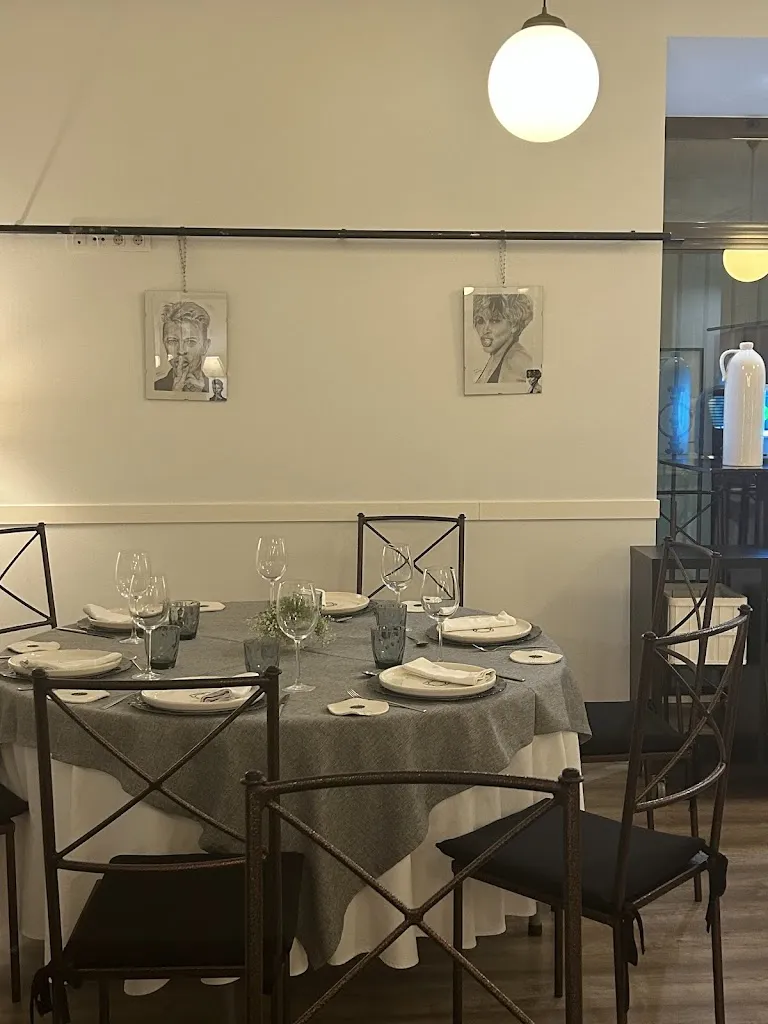 lucia arriaga_Restaurante LAS BARANDAS_Santos de Maimona Los_review