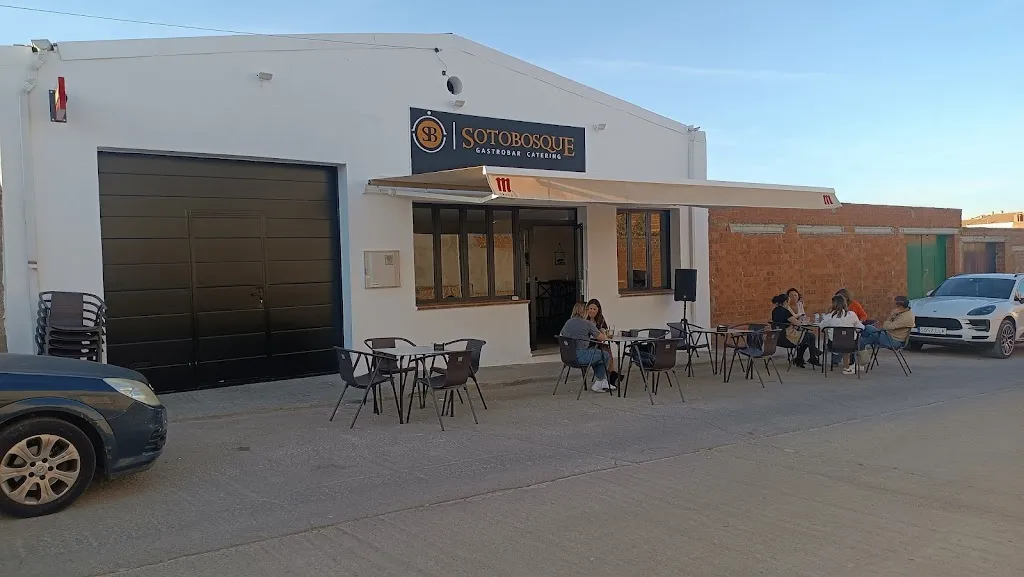 Gastrobar Catering Sotobosque_Talarrubias_slider_image_1