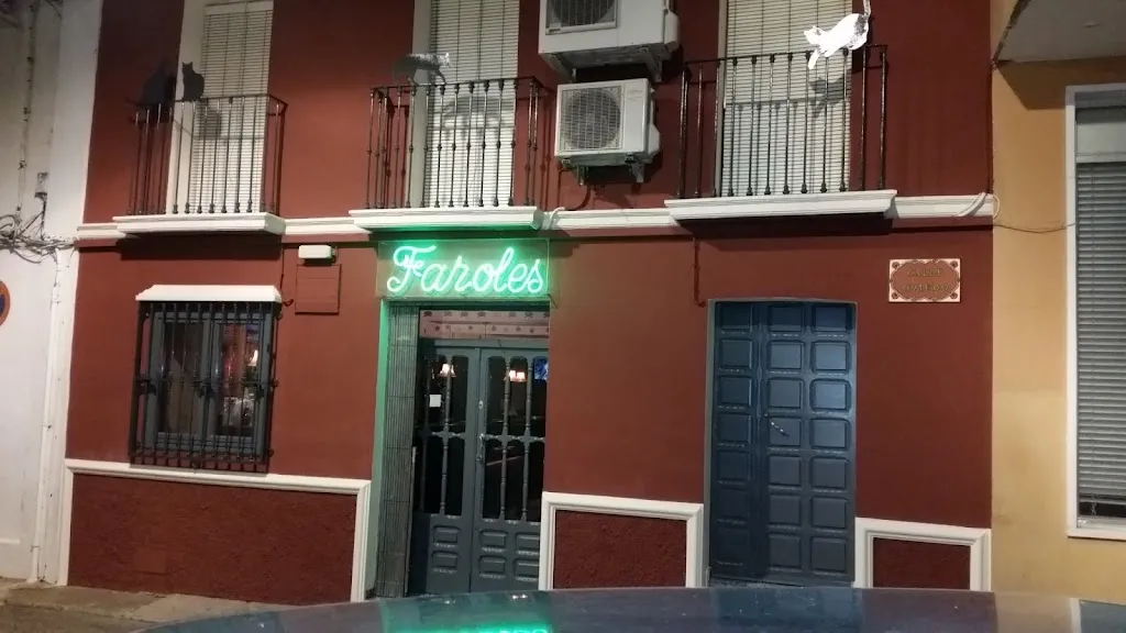 Pub Faroles restaurant in Talarrubias