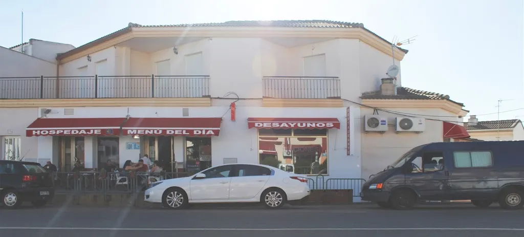 Albergue Restaurante Rojo Plata_Torremejía_slider_image_1