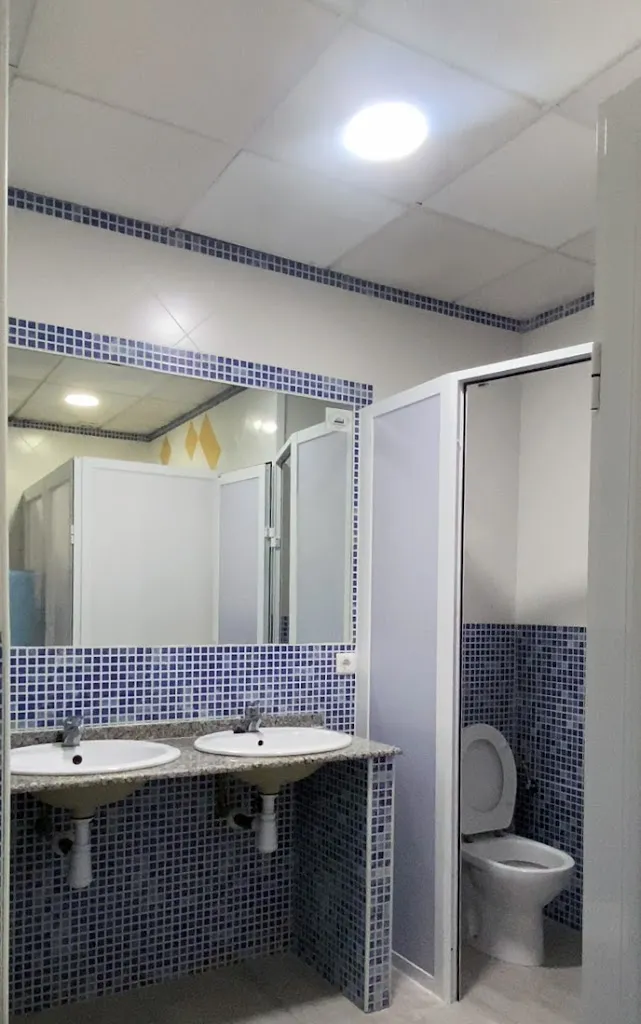 Albergue Restaurante Rojo Plata_Torremejía_slider_image_3