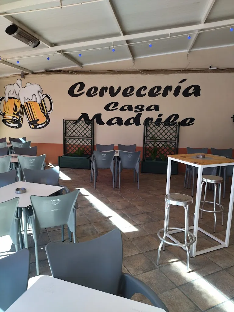 Cervecería Casa Madrile restaurant in Torremejía