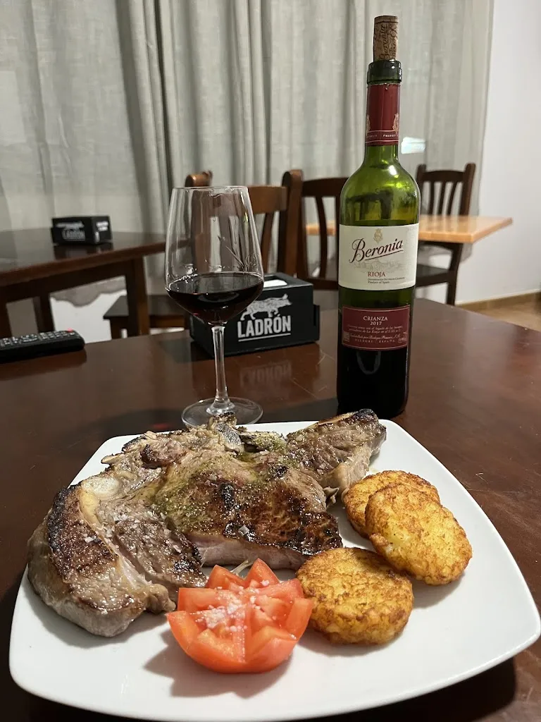 Café Bar La Niña restaurant in Torremejía