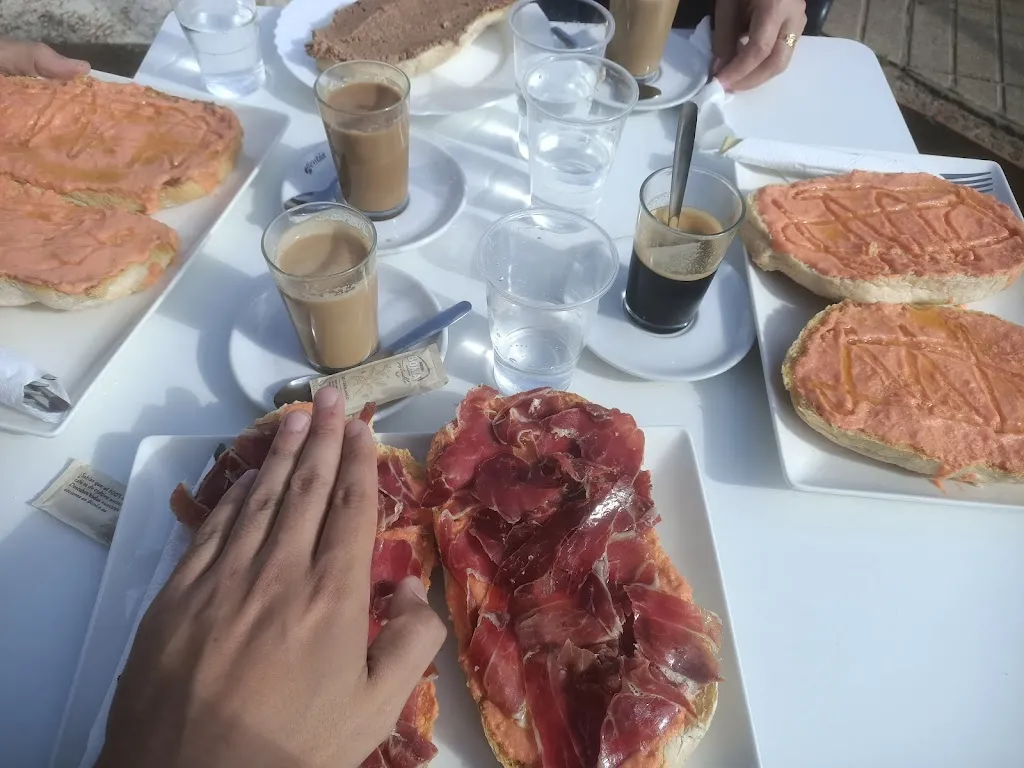 Cruzcampo Desayunos Tapas Raciones_Torremejía_slider_image_1