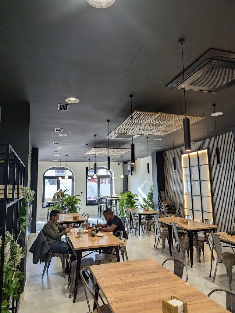 Restaurante Hotal Los Arcos_Talavera La Real_slider_image_3