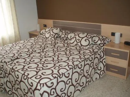 Restaurante Hostal Los Arcos_Talavera La Real_slider_image_2