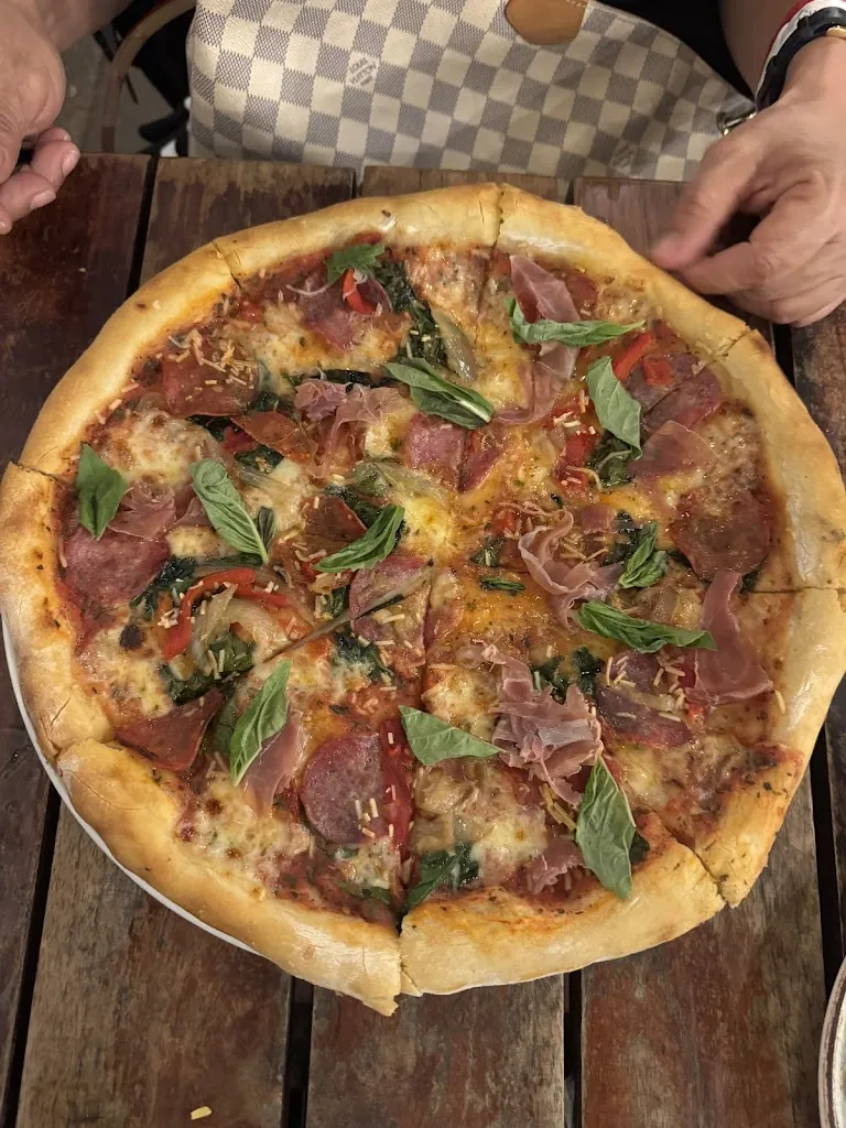 Haronid Hernandez_Ouzo Santa Marta_Santa Marta_review