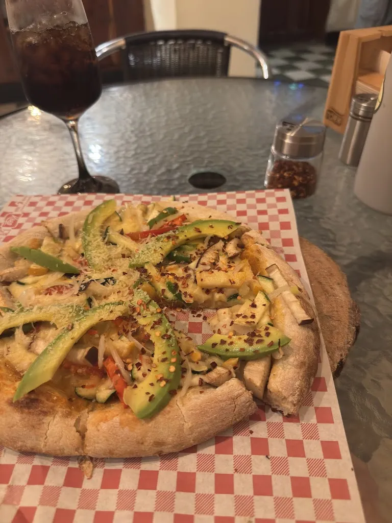 Eric Mazariegos_Artesanal Restobar_Santa Marta_review