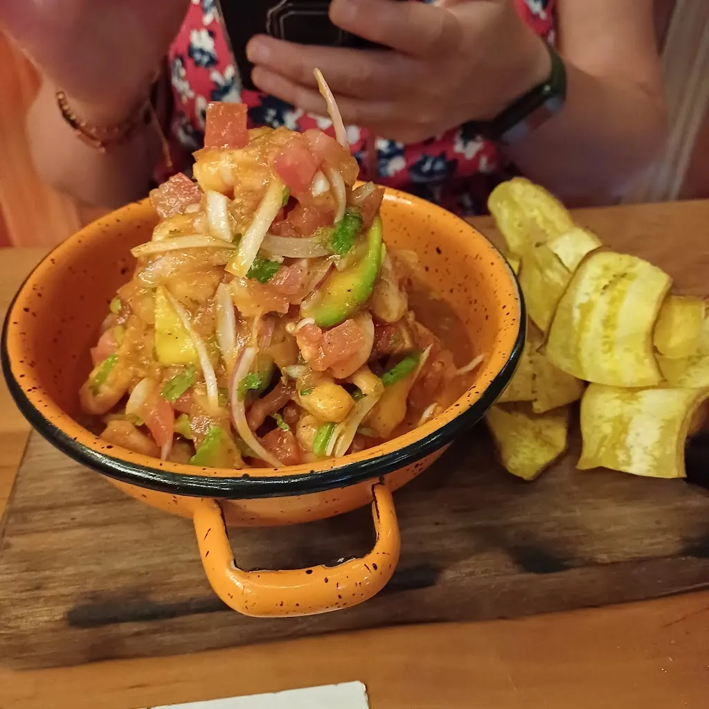 Damian Bonner_Lulo Café Bar_Santa Marta_review