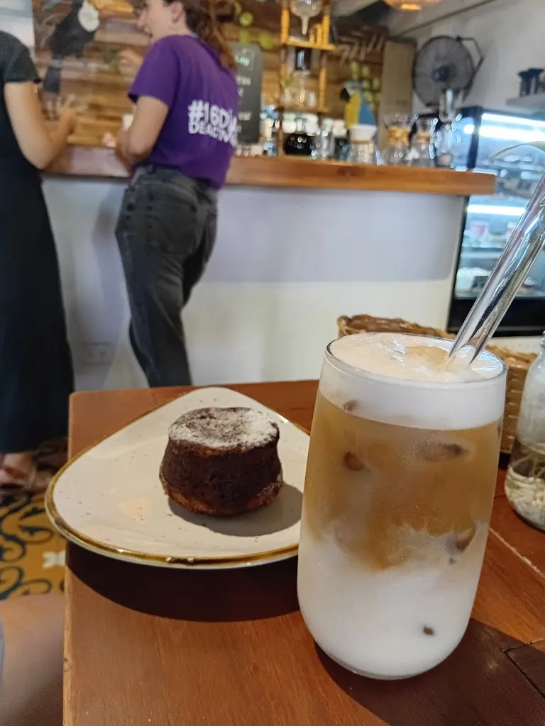 marlon paras_Ikaro Cafe_Santa Marta_review