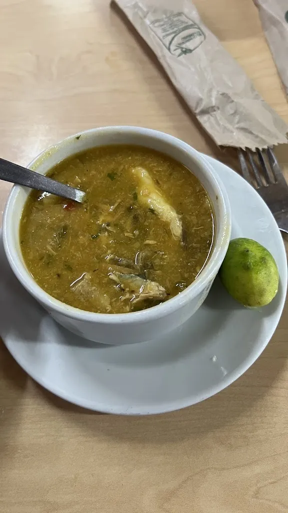 Sarah_exploradora_Restaurante Mañe Cayon_Santa Marta_review