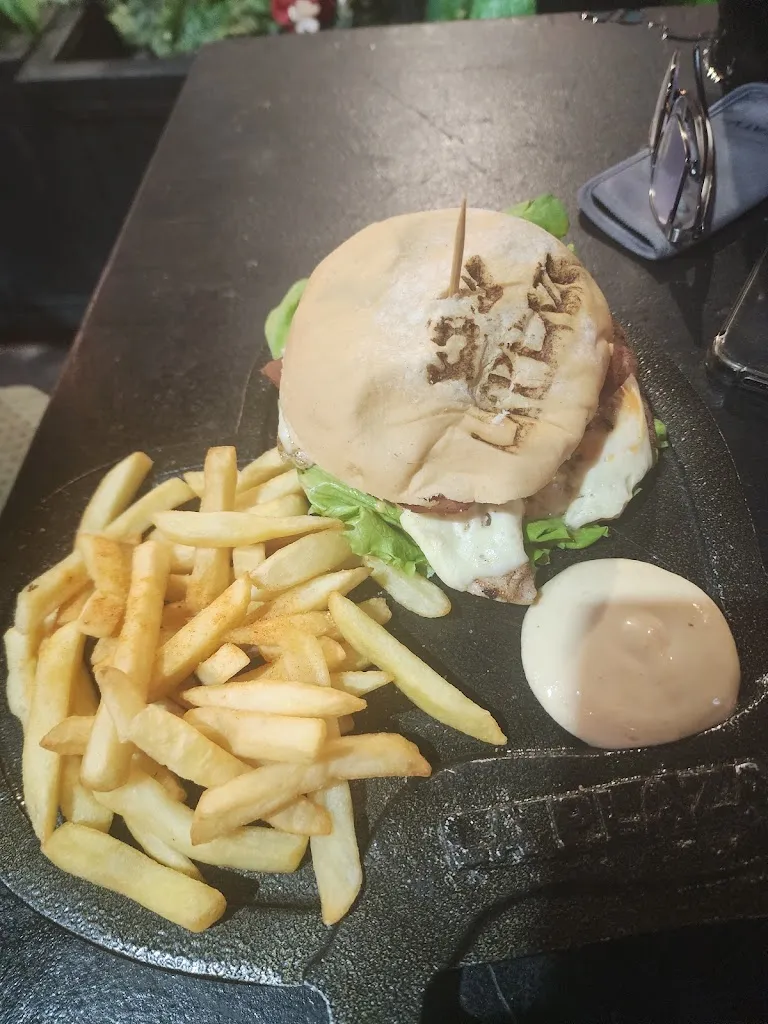 Steve Dempsey_La Plaza Santa Marta_Santa Marta_review