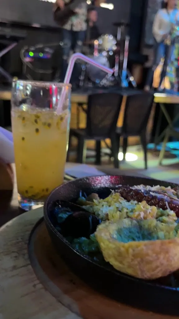 La Plaza Santa Marta restaurant in Santa Marta