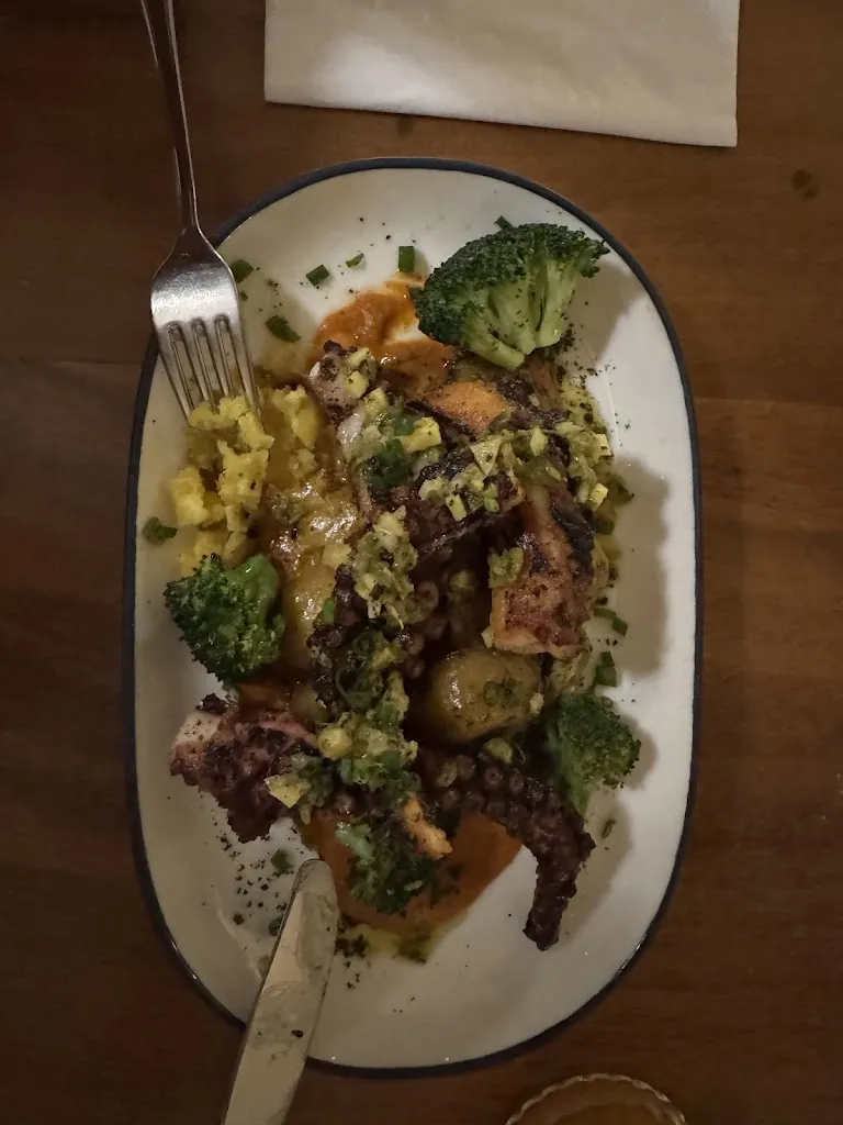 Monika Bartlett_Serena Tropical Bistro_Santa Marta_review